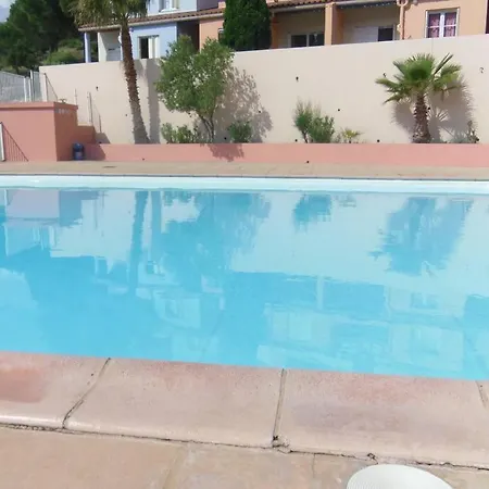 Les Pieds Dans L'eau ! Cerbere