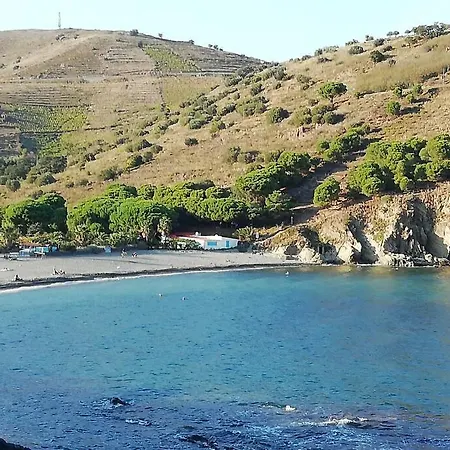 Les Pieds Dans L'eau ! * Cerbère